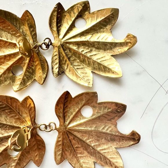 Massive Vintage Isabel Canovas Leaves and Snails Earrings - Picture 5 of 6